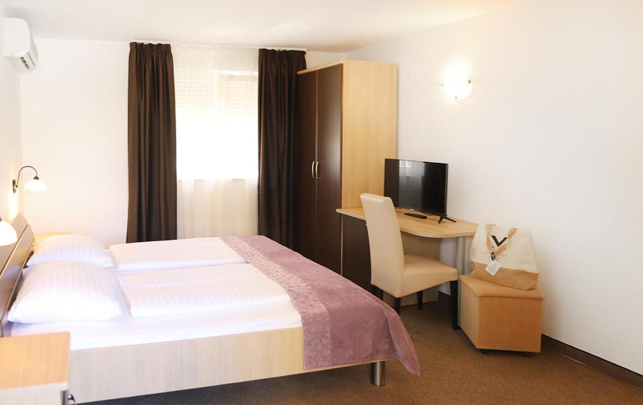 Hotel Villa Margaret Malinska Bagian luar foto