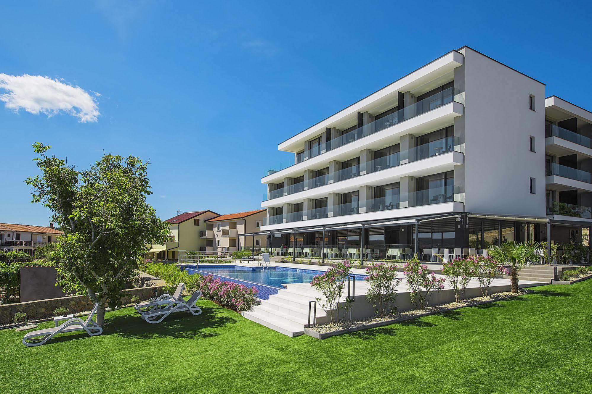 Hotel Villa Margaret Malinska Bagian luar foto